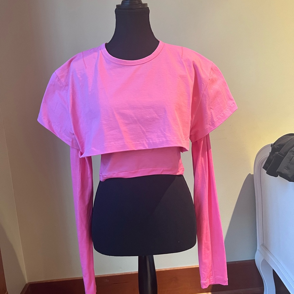 Jacquemus' 'Le Double' T-shirt - Picture 2 of 7